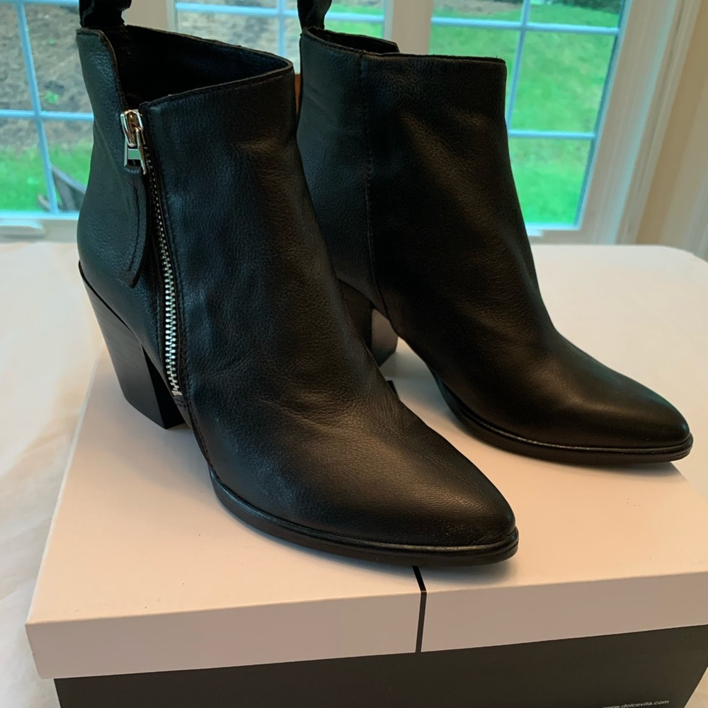 New In Box Dolce Vita Black Leather Booties